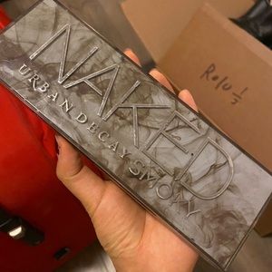 Slightly used! Urban decay eyeshadow